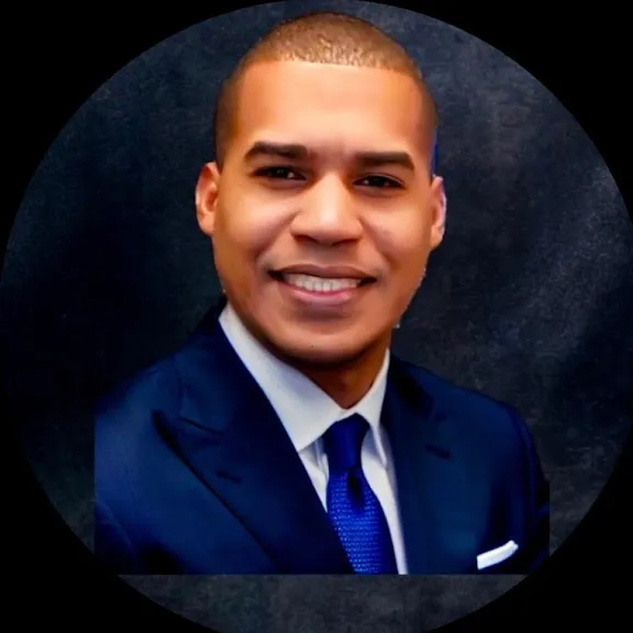 Pedro Henriquez, founder of Henriquez Accounting